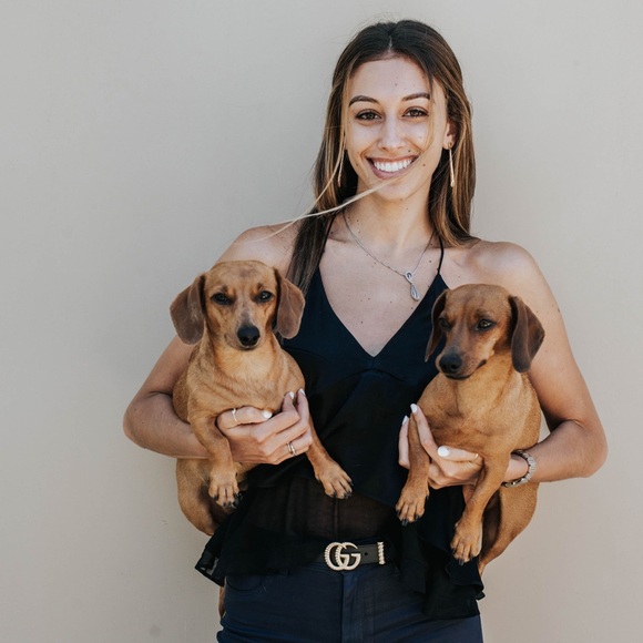 Meet your Posher, Stephanie - Picture 1 of 1